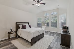 Weaver Dr-S0509-022.jpg