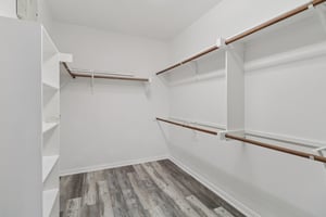 Weaver Dr-S0509-027.jpg