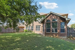 Weaver Dr-S0509-043.jpg