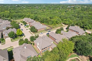 Weaver Dr-S0509-059.jpg
