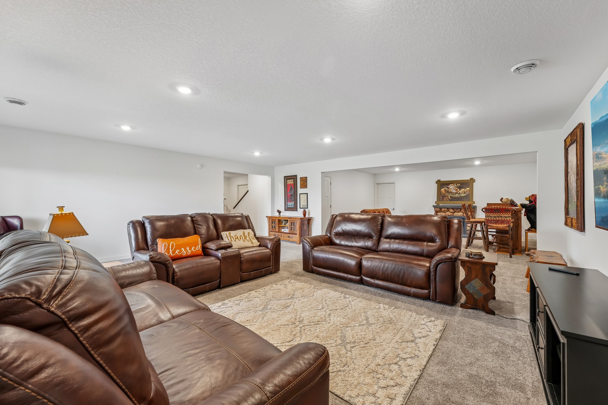 Inspire Ave-S2608-029.jpg