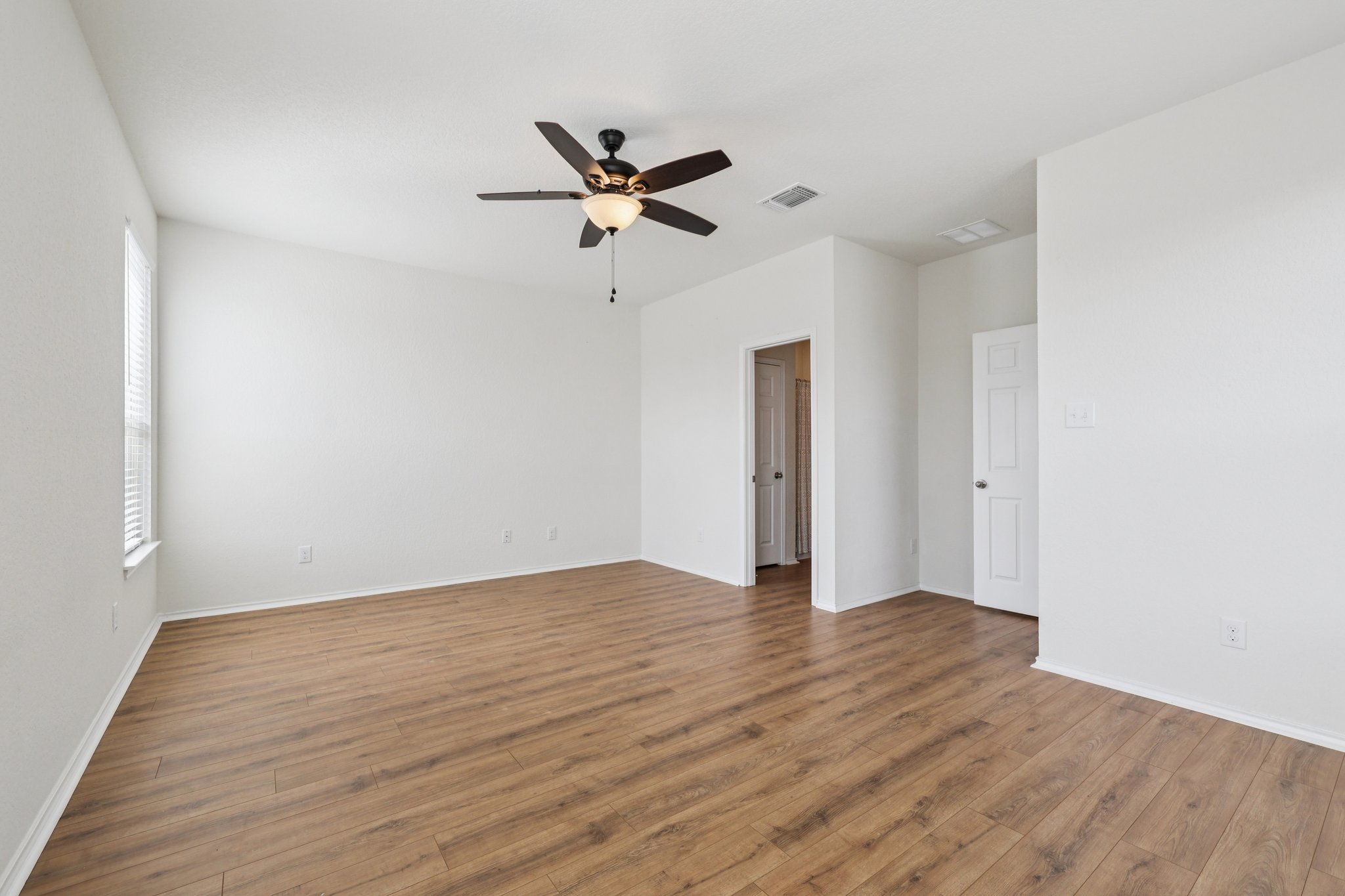 Mantalcino Dr-S1802-006.jpg