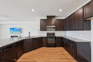 Mantalcino Dr-S1802-017.jpg