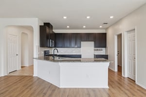 Mantalcino Dr-S1802-019.jpg