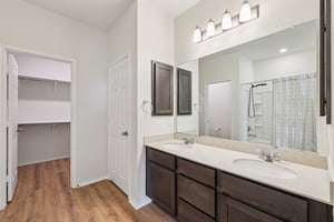 Mantalcino Dr-S1802-027.jpg