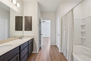 Mantalcino Dr-S1802-029.jpg