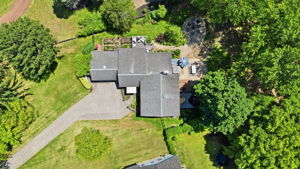  Photo 70