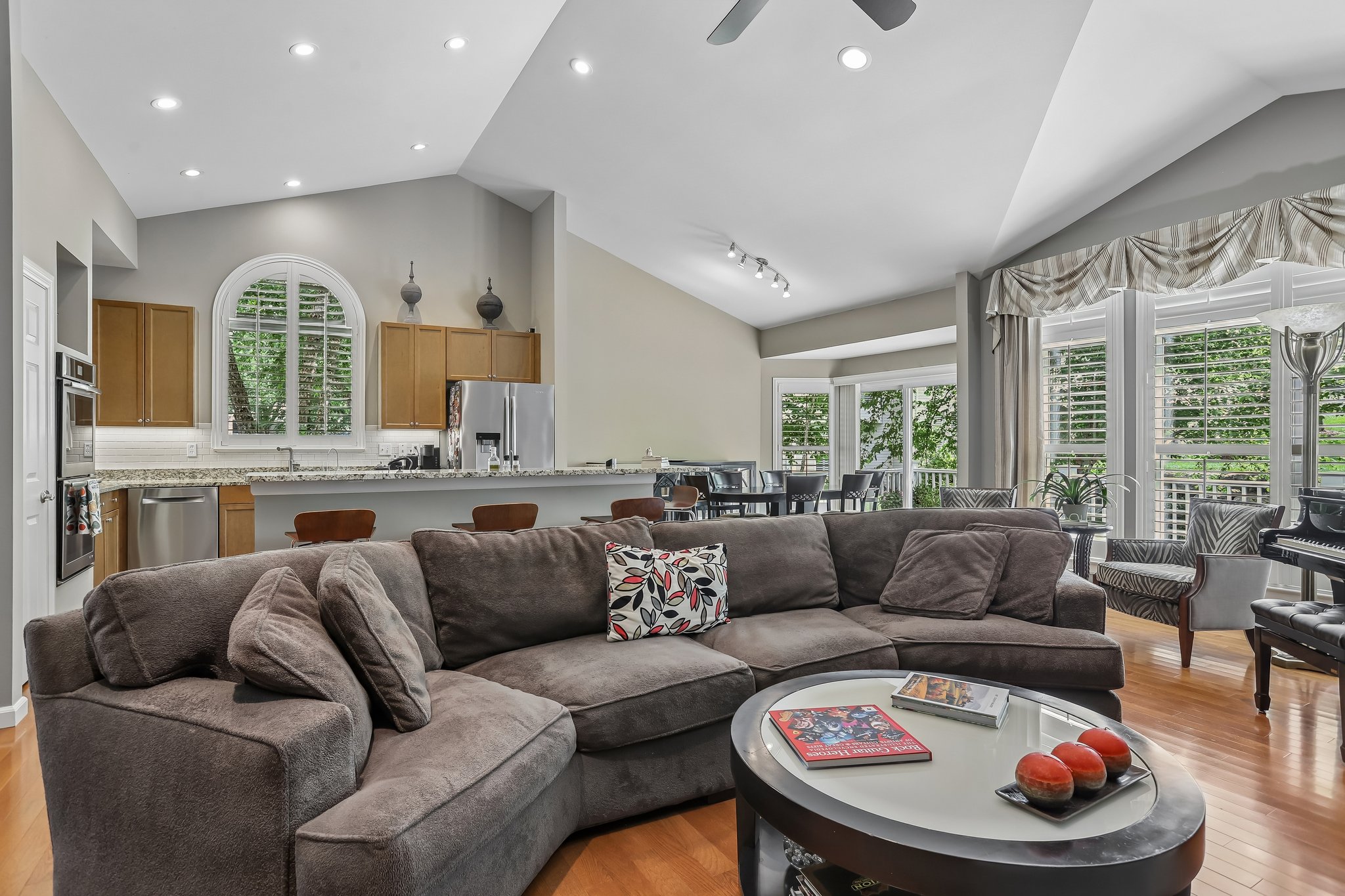 Stonebrook Ct-S0906-011.jpg