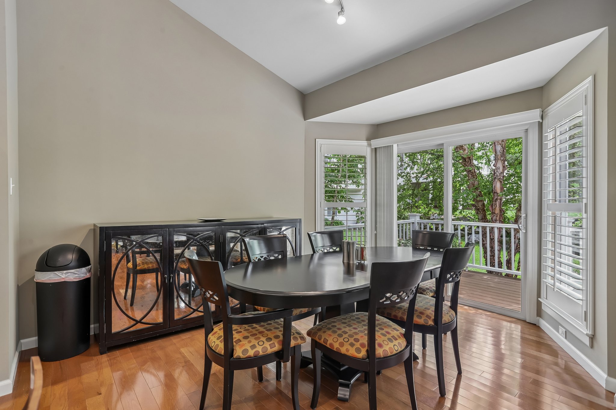 Stonebrook Ct-S0906-021.jpg