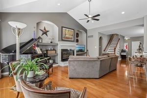 Stonebrook Ct-S0906-010.jpg