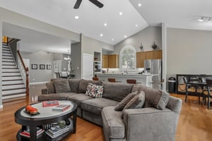 Stonebrook Ct-S0906-012.jpg