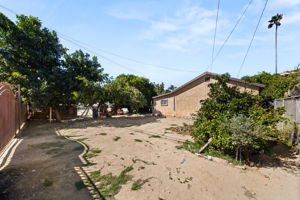  Photo 36