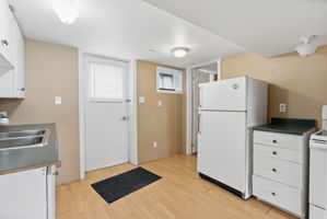  Photo 45