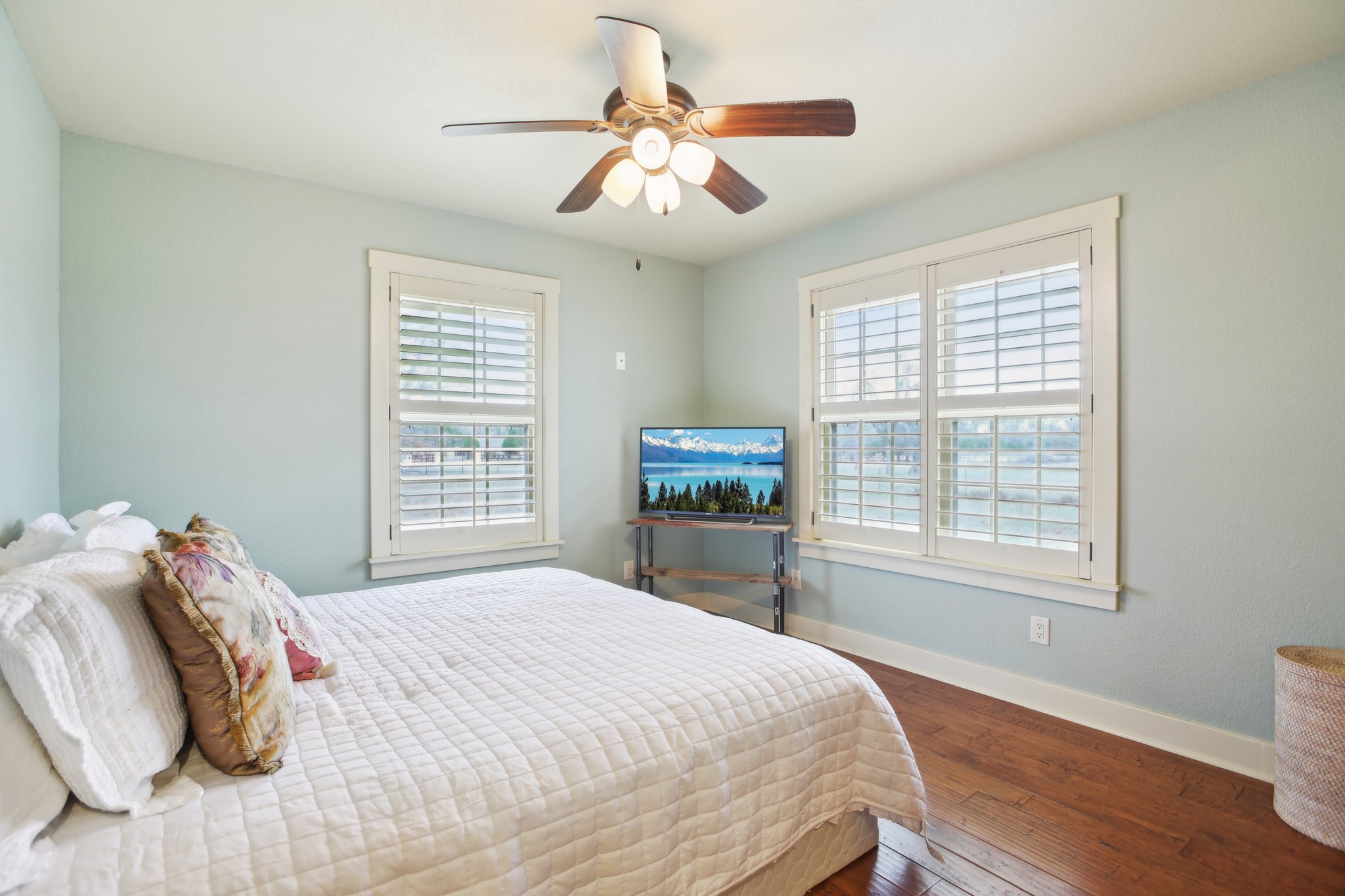 Acacia Dr-032.jpg