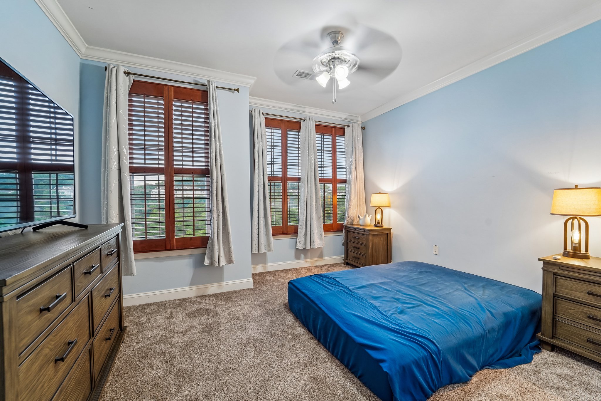 Brookhaven Court-S2406-024.jpg