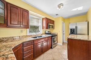 Everall Ave-S2010-014.jpg