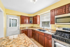 Everall Ave-S2010-015.jpg