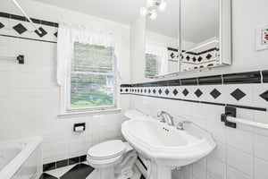 Everall Ave-S2010-047.jpg