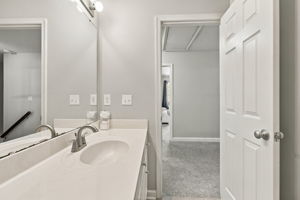  Photo 28