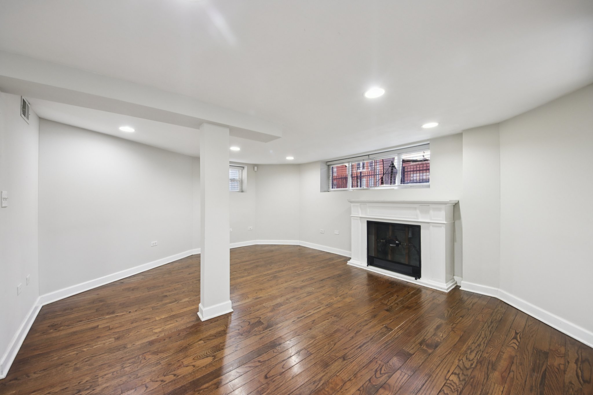 N Oakley Ave G-S3003-005.jpg