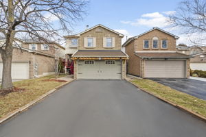 6215 Saltmarsh Ct, Mississauga ON