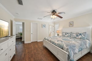 45th St W-L1303-030.jpg