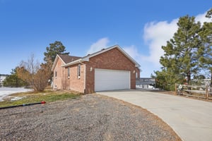 Bow Meadows Dr-002.jpg