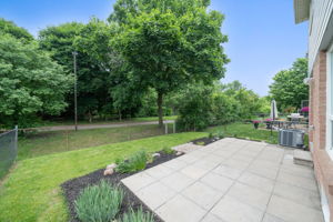 Premium lot backing on to green space/walkway