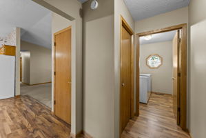  Photo 31