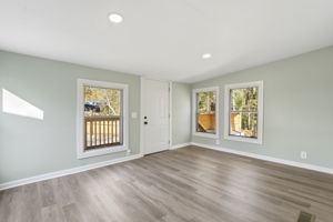 Sunroom/Bedroom/Flex space