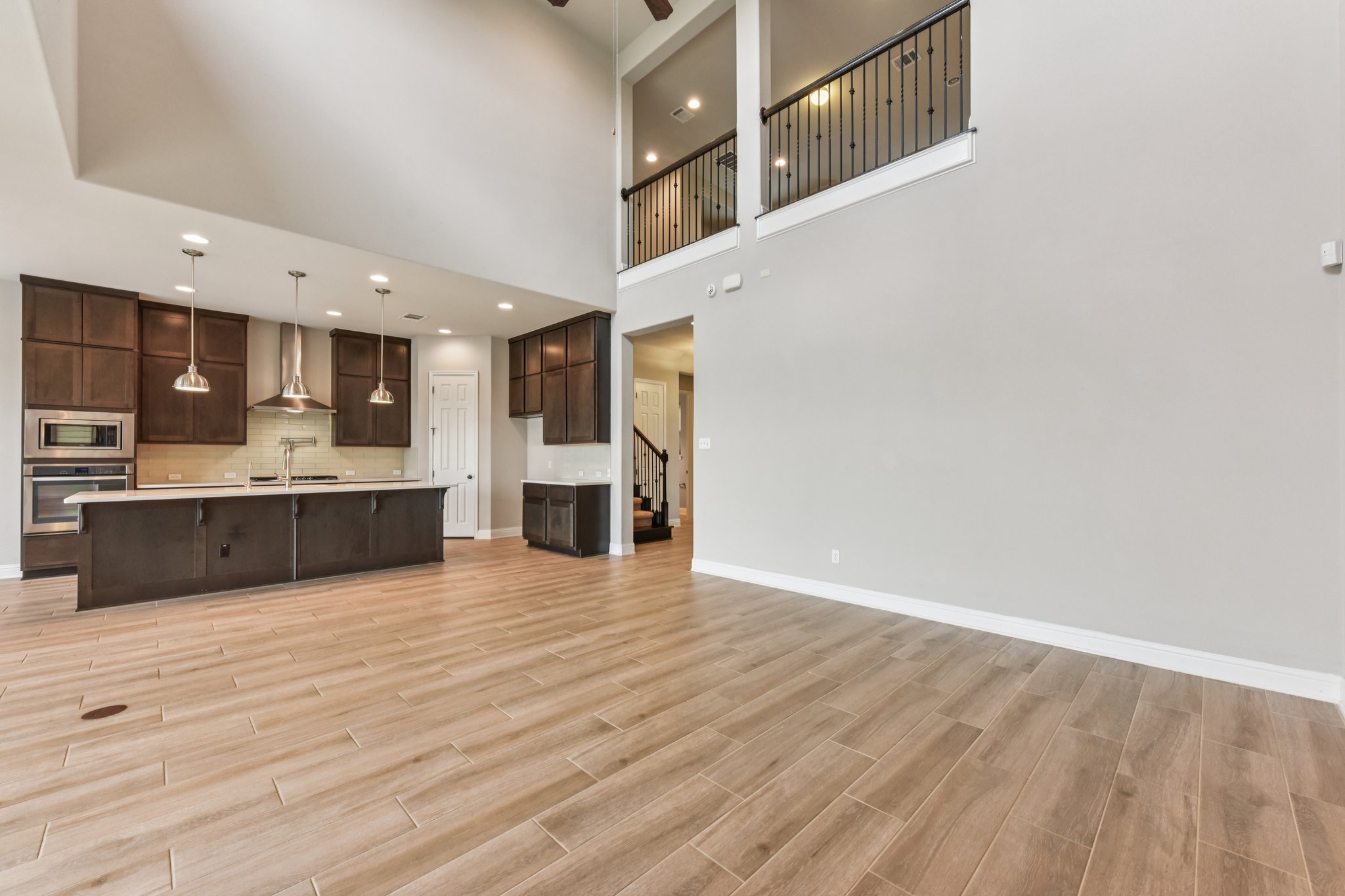 Cheyenne Ln-S1504-008.jpg