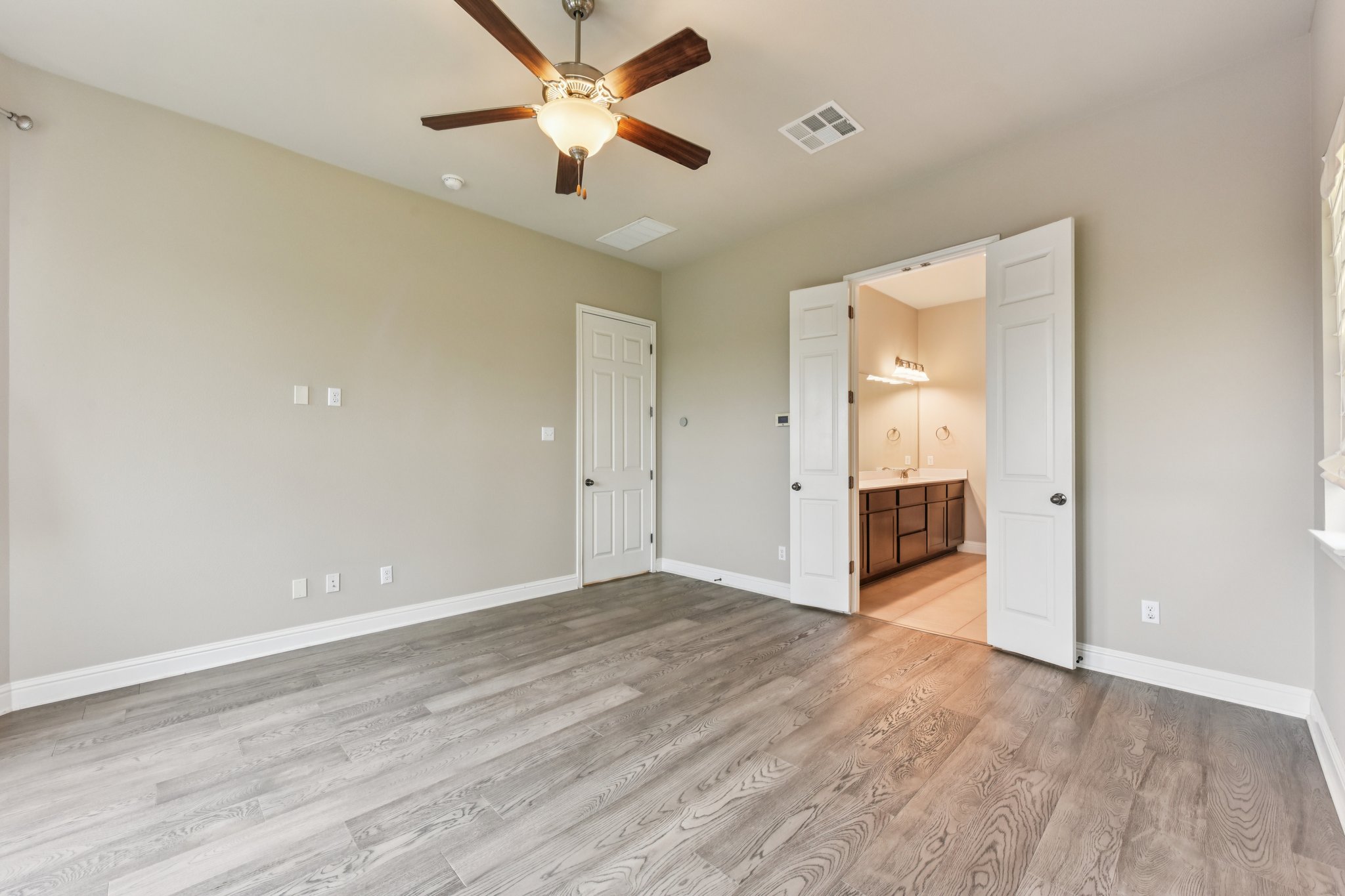 Cheyenne Ln-S1504-028.jpg