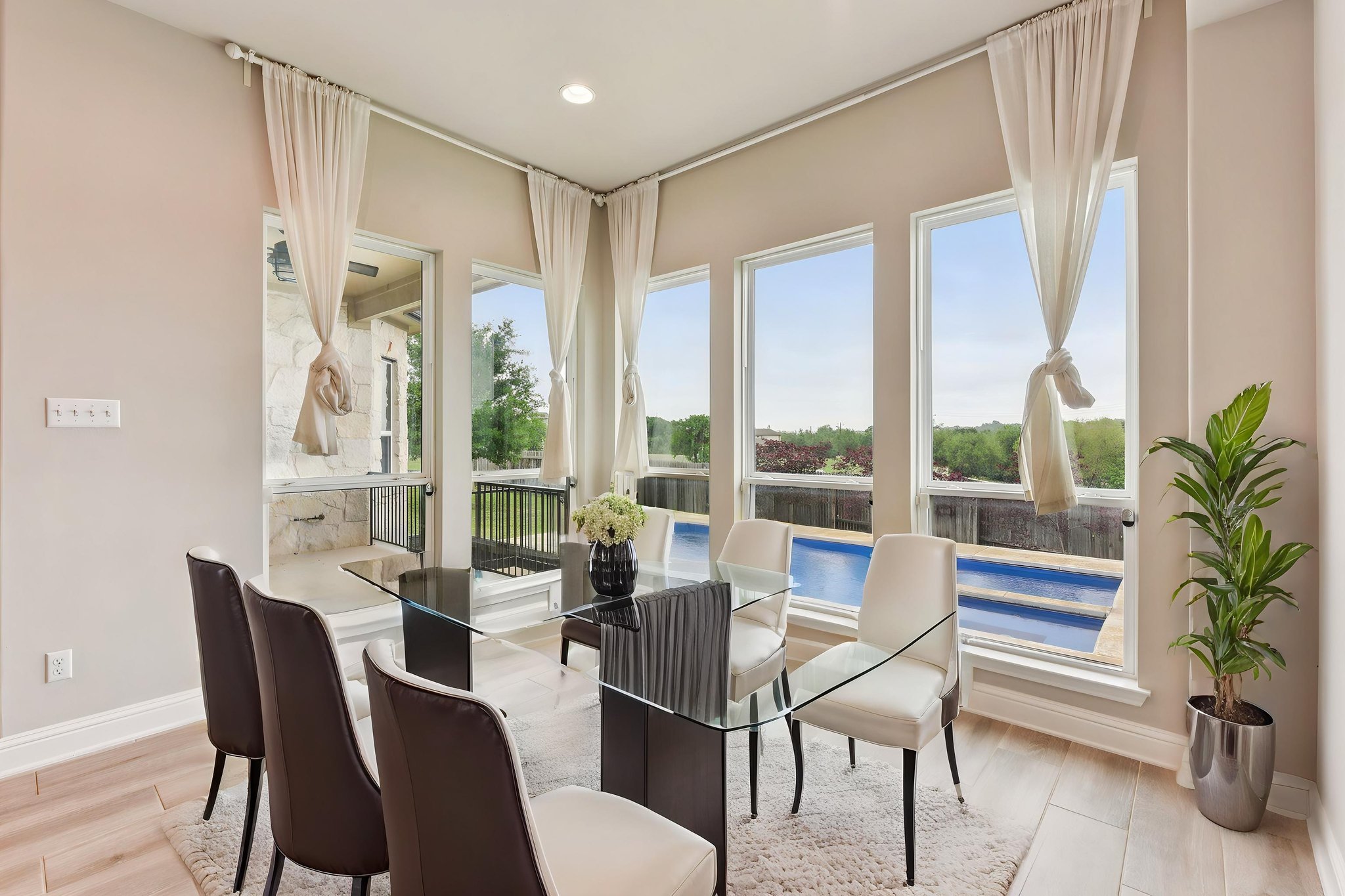 Cheyenne Ln-S1504-009 virtually staged.jpeg