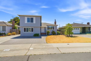 003_F8_622 E 16th Ave