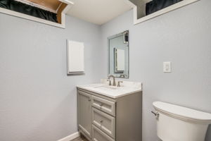  Photo 40