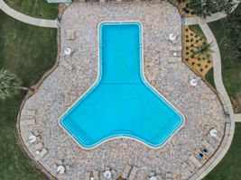 Edgewater Arms Pool26