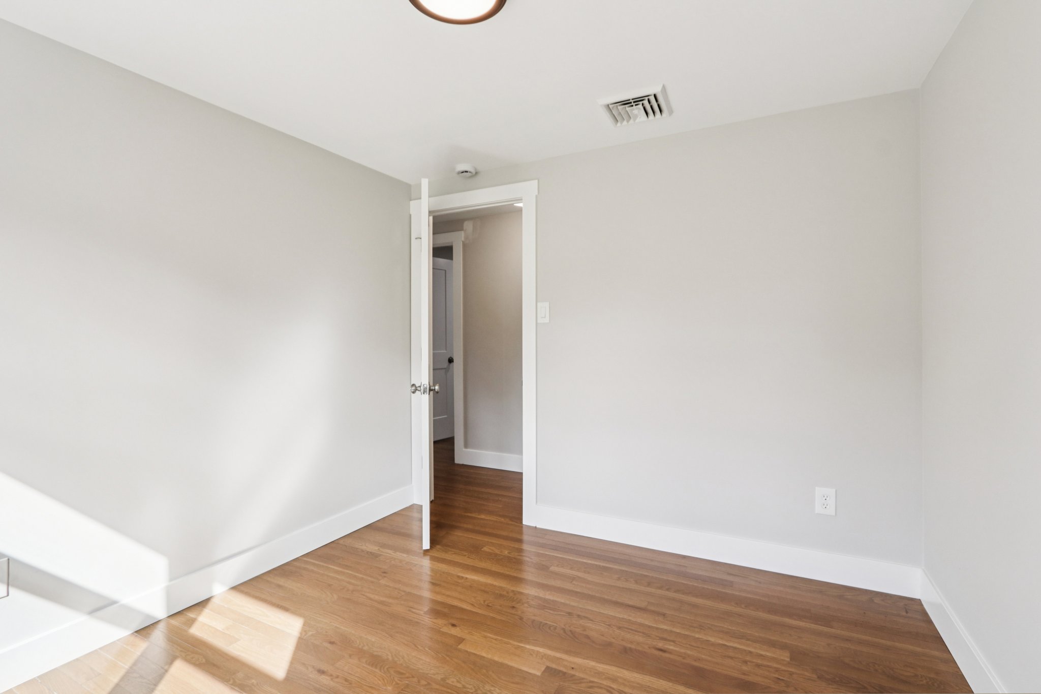 Welcome House Rd-S2910-034.jpg