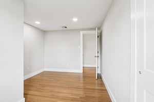 Welcome House Rd-S2910-033.jpg