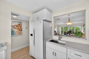 Kitchen 1 of 4