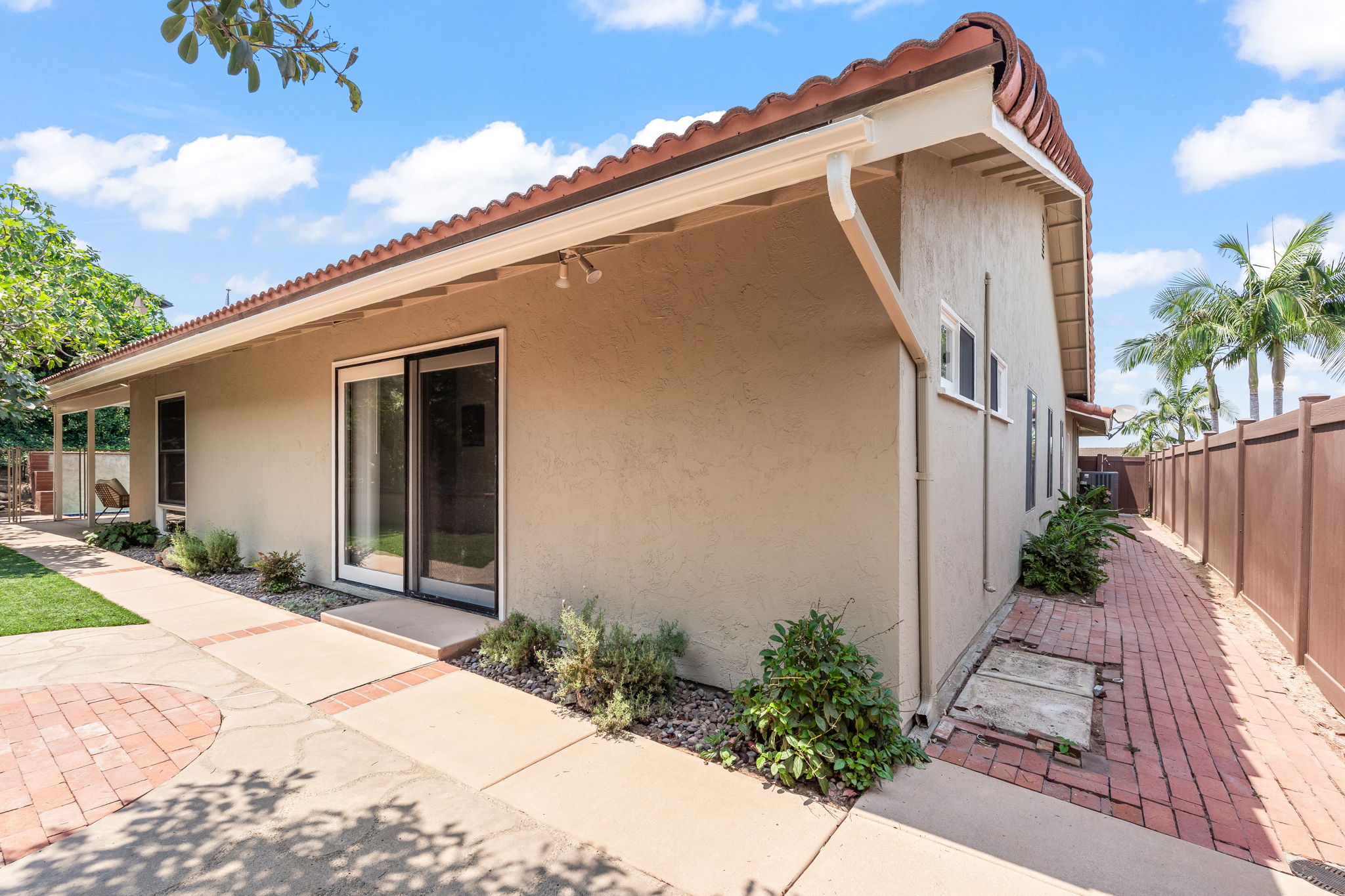 6221 Brynwood Ct-40