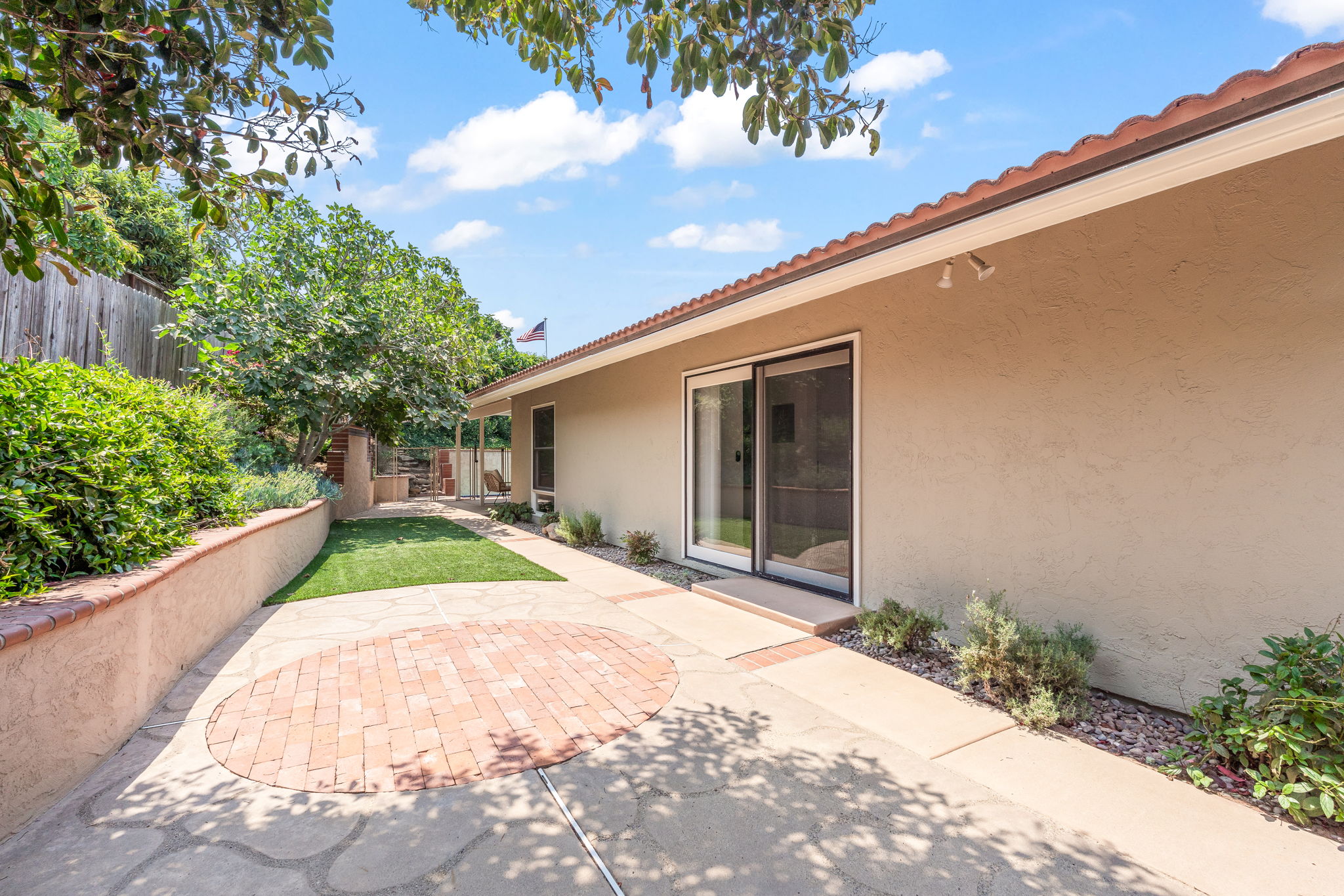 6221 Brynwood Ct-39