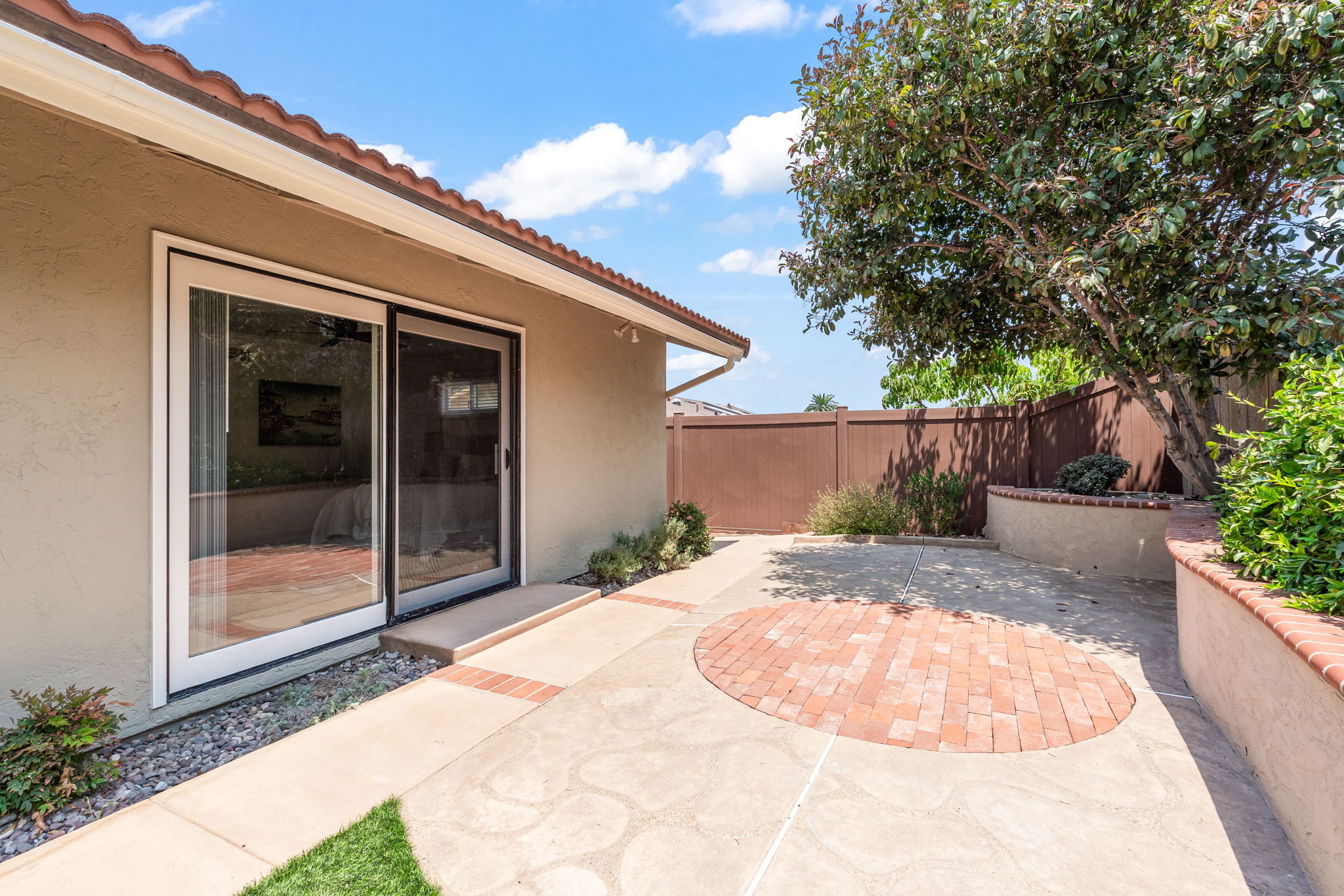 6221 Brynwood Ct-38