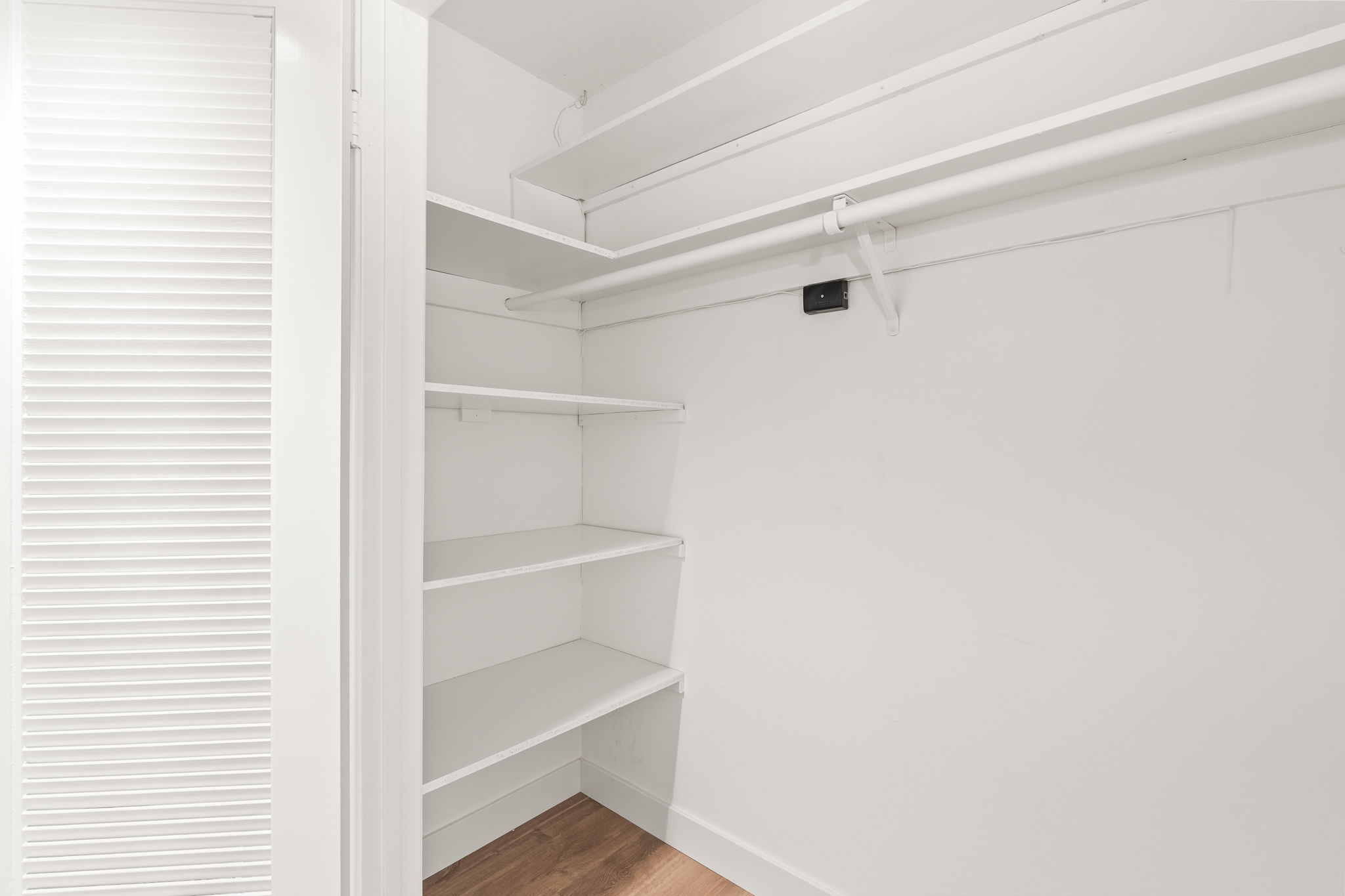 6221 Brynwood Ct-33