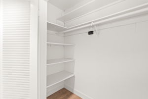 6221 Brynwood Ct-33