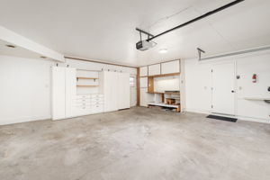 6221 Brynwood Ct-32