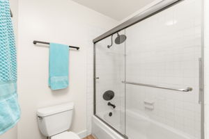 6221 Brynwood Ct-21