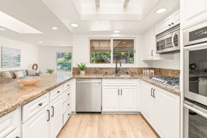 6221 Brynwood Ct-9