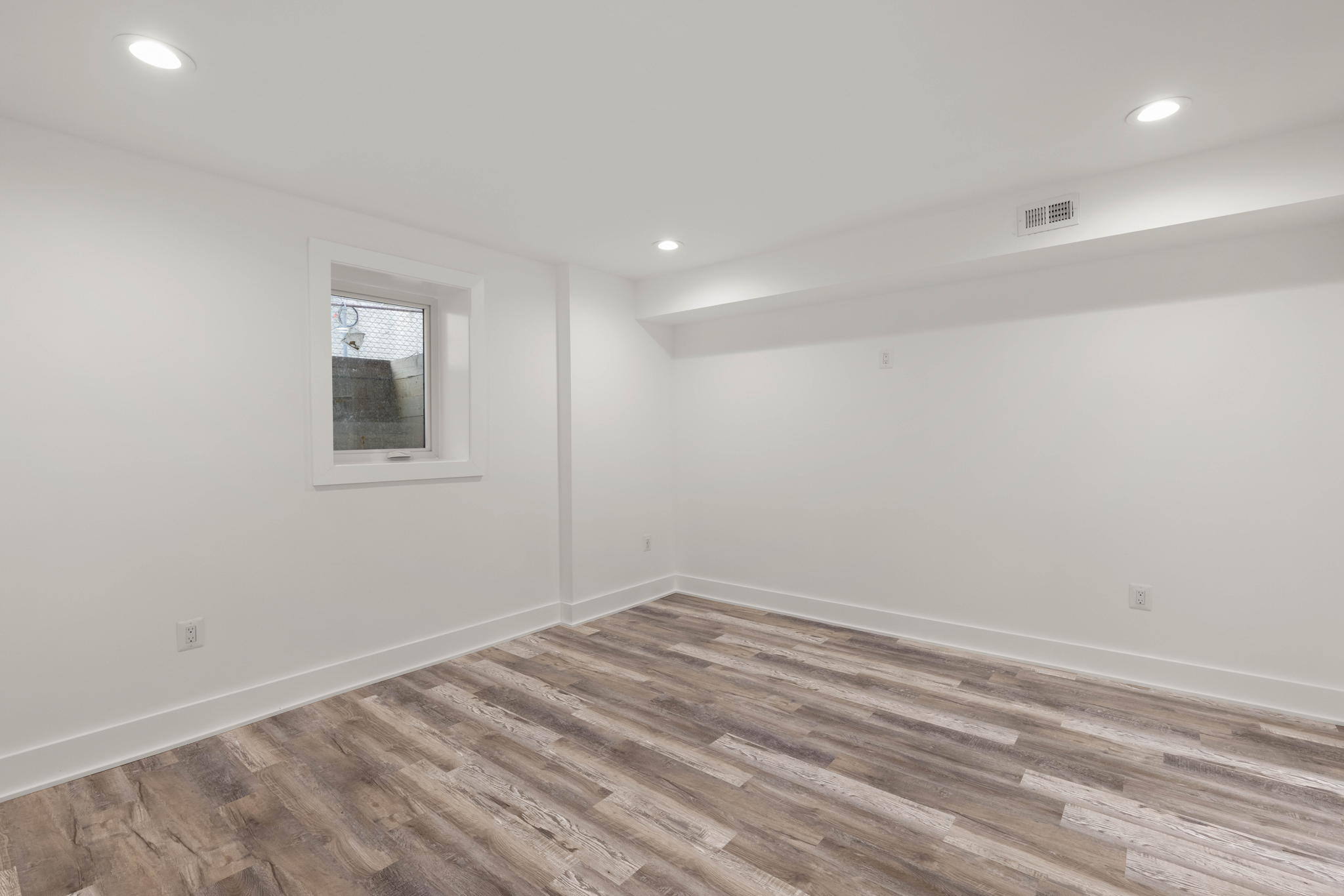 6221 Lee Pl, Capitol Heights, MD 20743, USA Photo 25