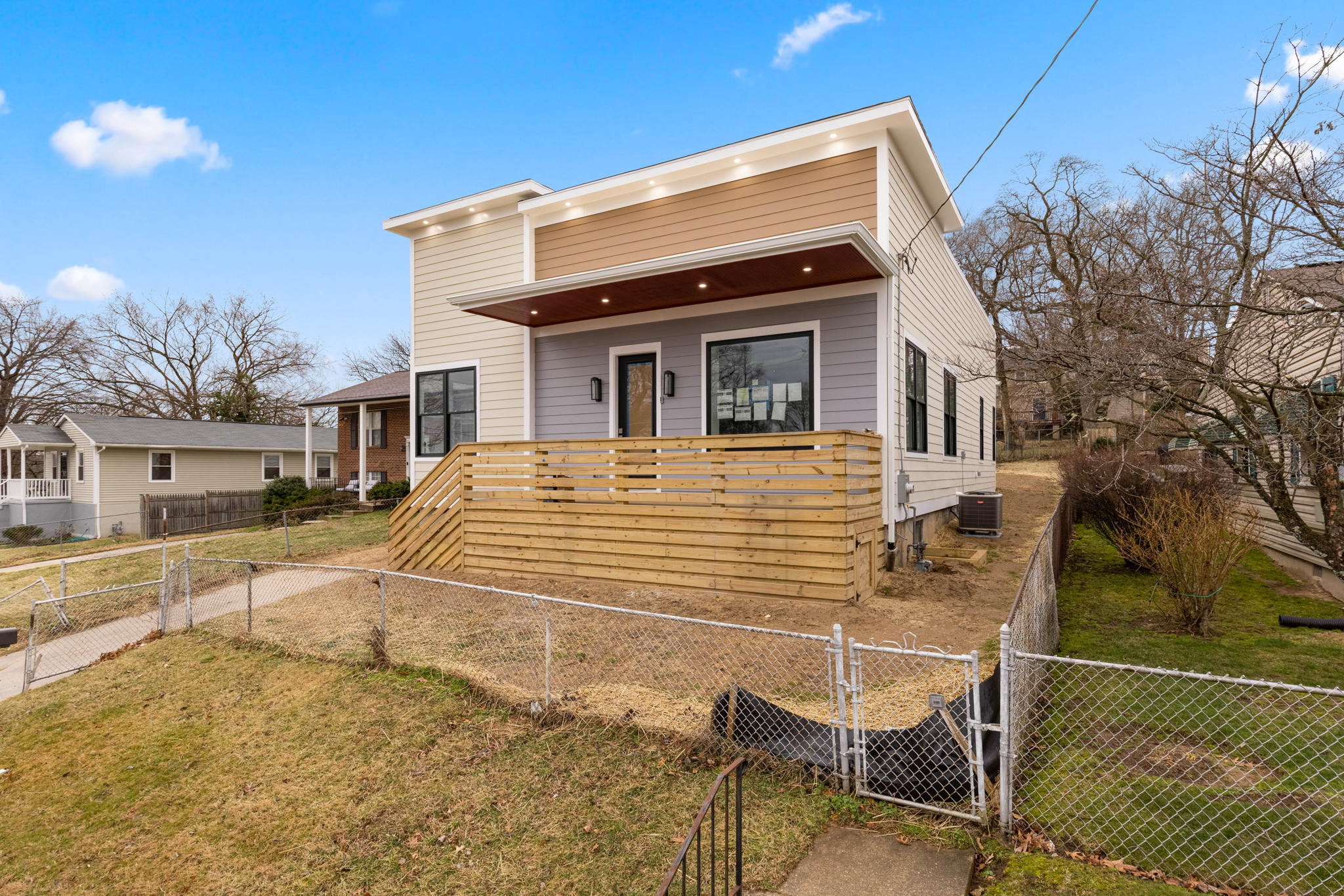 6221 Lee Pl, Capitol Heights, MD 20743, USA Photo 2