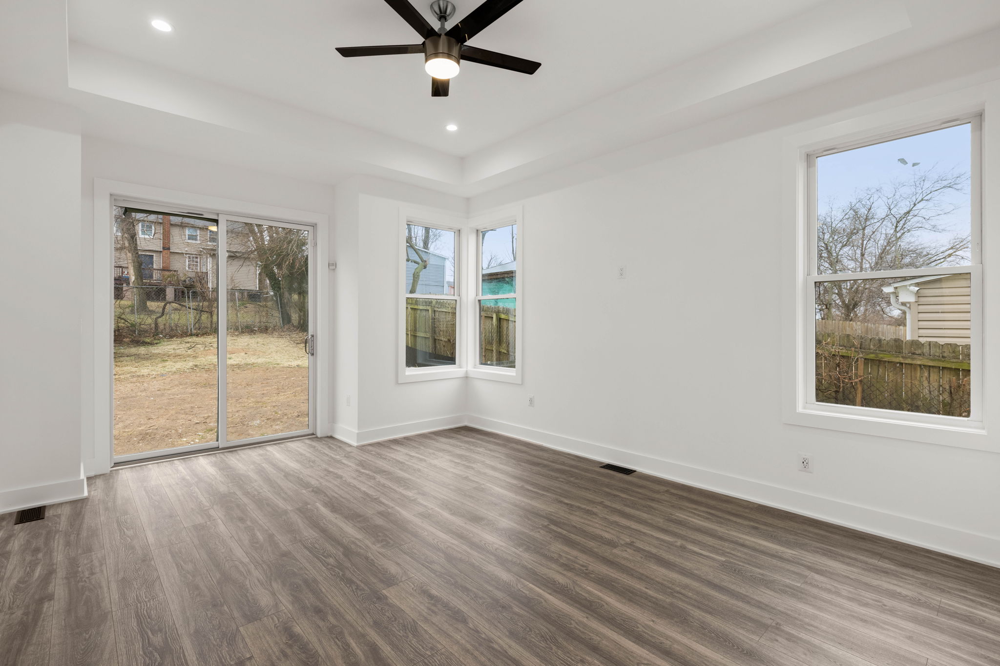 6221 Lee Pl, Capitol Heights, MD 20743, USA Photo 19